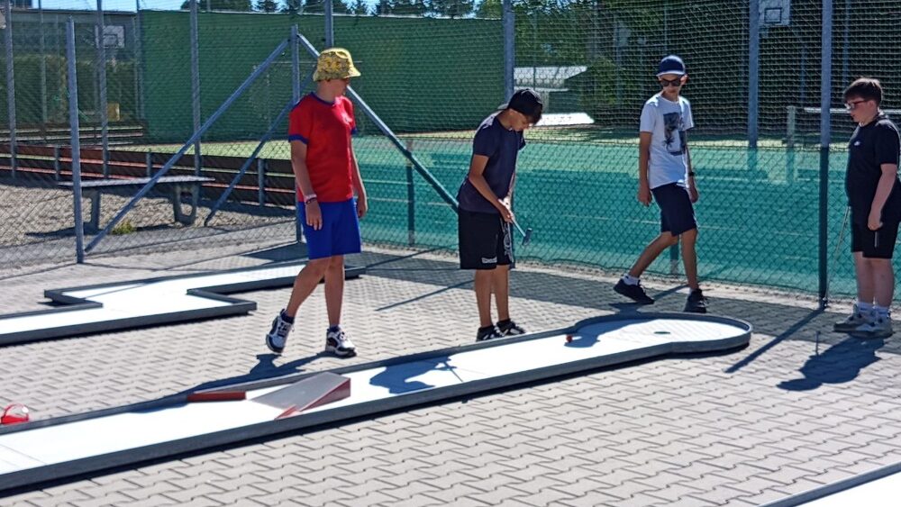 Sportovní den – turistika, minigolf
